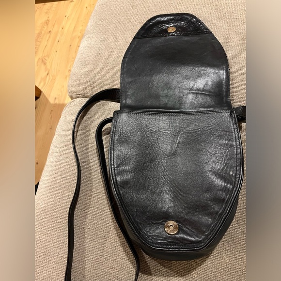 Vintage genuine, leather Crossbody bag. By Chris of New York. - Picture 3 of 6